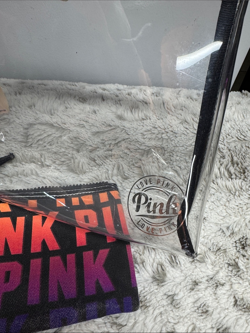Pink Victoria Secrets Bundle - Picture 3 of 7
